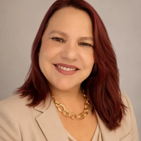 Laurita Gonçalves, Analista Fiscal