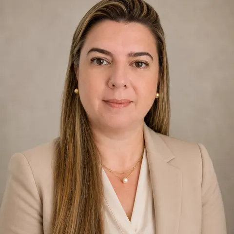 Paula Bairral, Gestão Financeira
